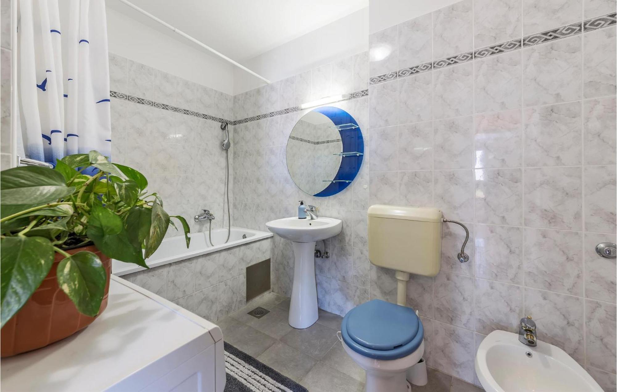 1 Bedroom Beautiful In Apartman