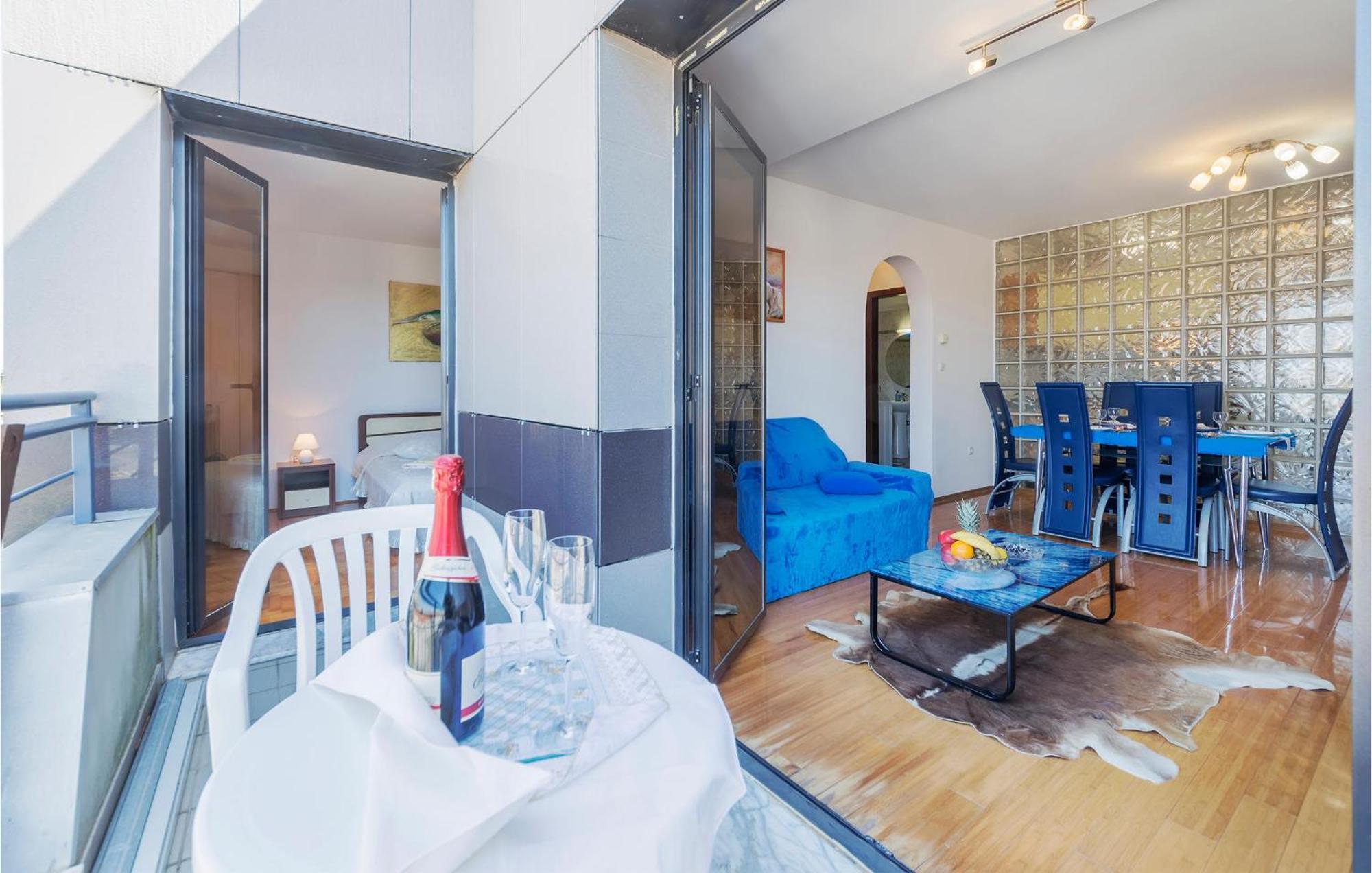 Apartman 1 Bedroom Beautiful In